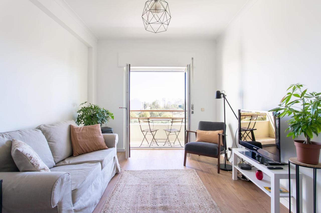 Apartamento Central Setubal Sossegado E Com Luz Esterno foto