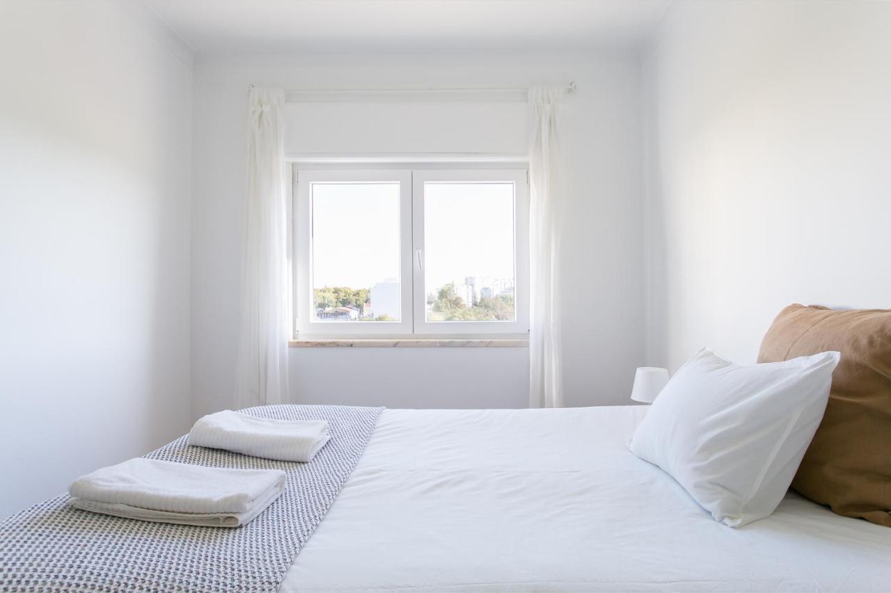 Apartamento Central Setubal Sossegado E Com Luz Esterno foto