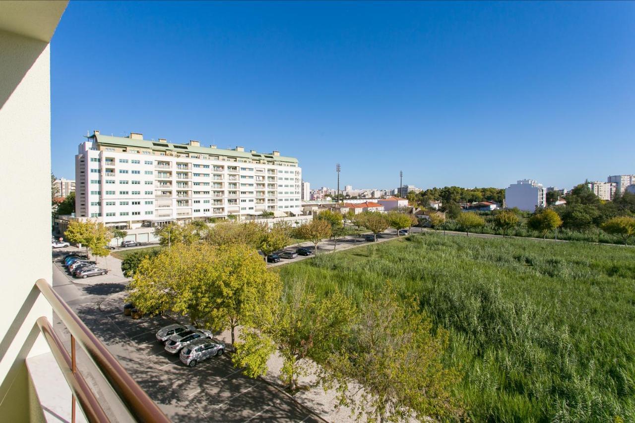 Apartamento Central Setubal Sossegado E Com Luz Esterno foto